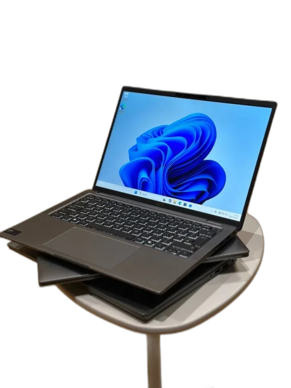 Dell Latitude 7450 Ultralight — 14" QHD+ · Core Ultra 7 165U · 32GB · 1TB