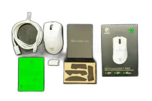 Razer DeathAdder V3 Pro — 63g · Focus Pro 30K · Optical · Wireless